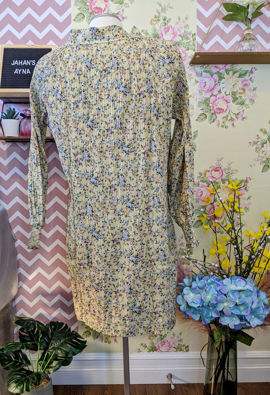 Soft Yellow Tieknot Top